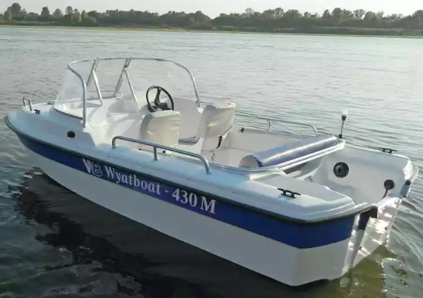 Стеклопластиковый катер Wyatboat-430 M (тримаран) в Сыктывкаре