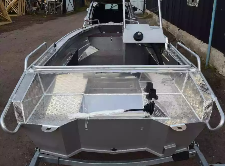 Алюминиевая лодка Wyatboat-390 C в Сыктывкаре