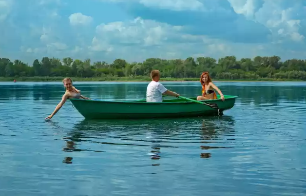 Стеклопластиковая Лодка Голавль в Сыктывкаре