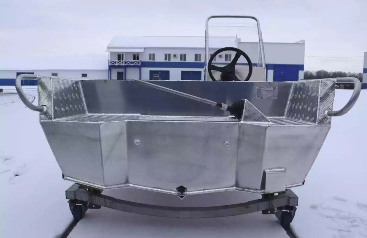 Алюминиевый катер Wyatboat-390 C в Сыктывкаре