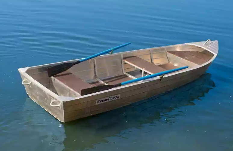 Алюминиевая лодка Вятка-Профи 32 в Сыктывкаре