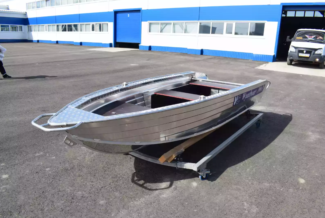 Алюминиевая лодка Wyatboat-390 P в Сыктывкаре