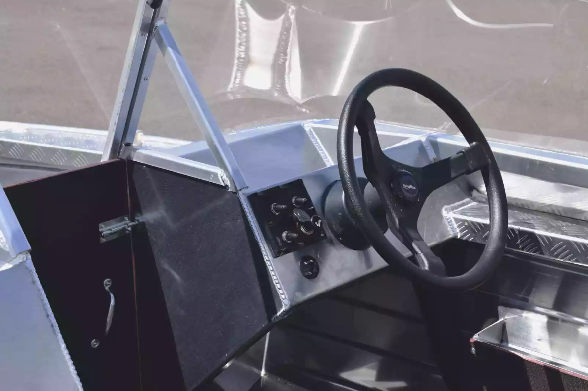 Алюминиевый катер Wyatboat-390 DCM в Сыктывкаре