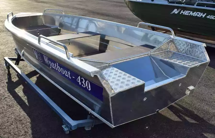 Алюминиевая лодка  Wyatboat-430 Р в Сыктывкаре