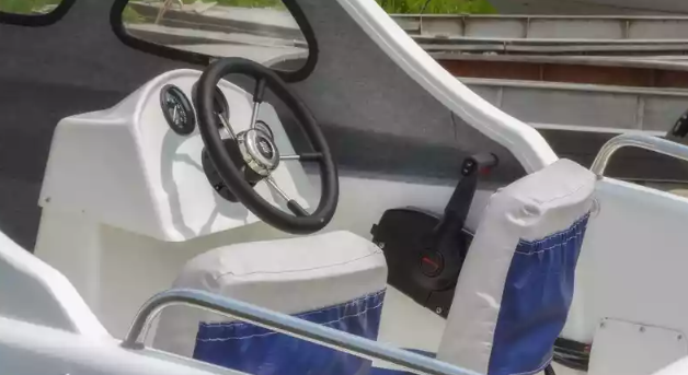 Стеклопластиковый катер Wyatboat-3 П (полурубка) в Сыктывкаре