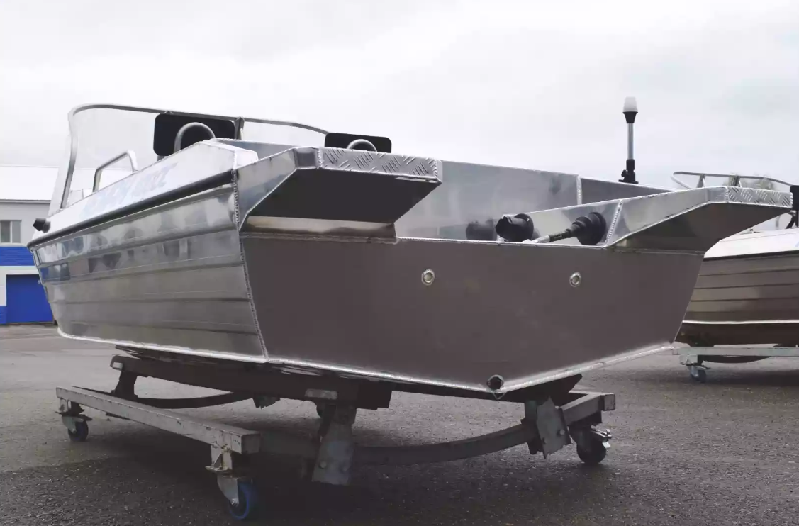 Алюминиевая лодка  Neman-400 DC в Сыктывкаре