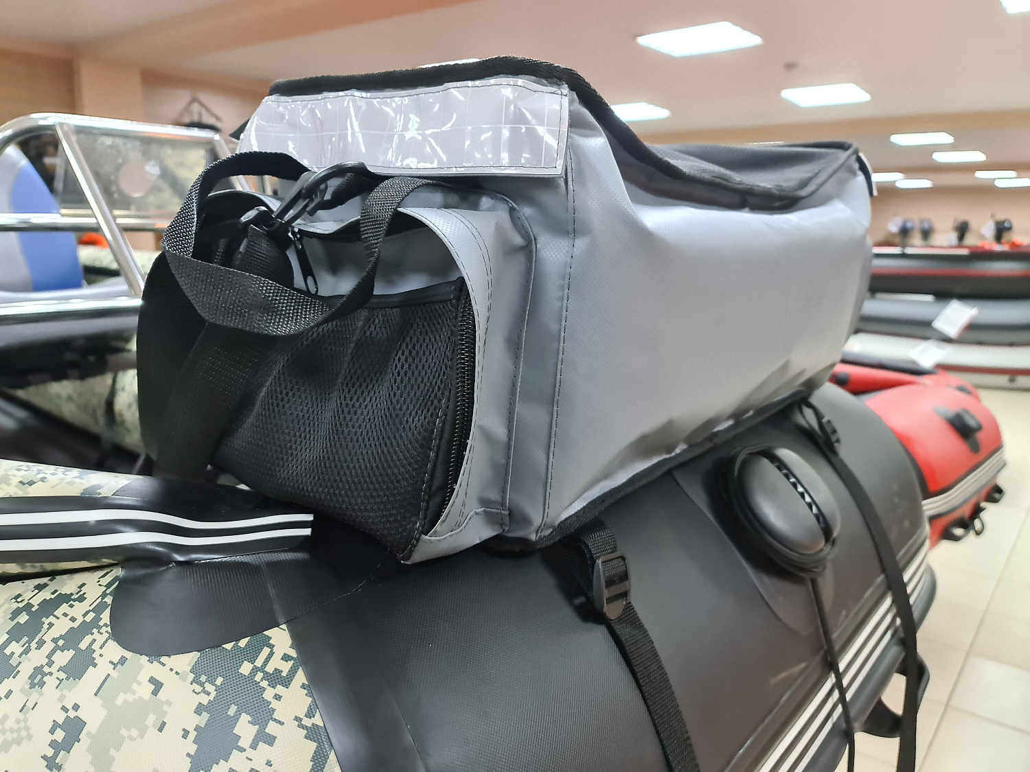 СУМКА ЛЮКС НА БАЛЛОН ДЛЯ ЛОДОК ПВХ 50Х25Х25 СМ в Сыктывкаре