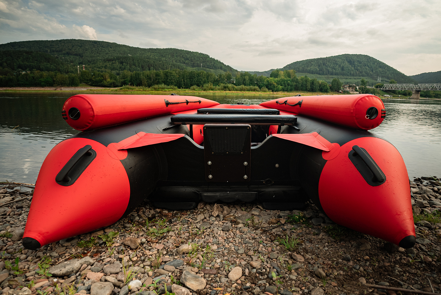 Лодка MISHIMO RIVER FJET PRO 410  под водомет в Сыктывкаре